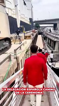 La expedición española camino de la ceremonia de inauguración de los JJOO