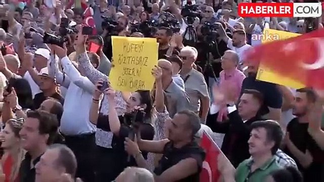 Küfeyi sırtına alan Özgür Özel'den Erdoğan'a erken seçim çağrısı: Biz taşırız