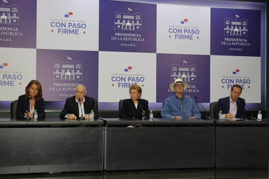 Expresidentes hablan de la situación del vuelo hacia Venezuela