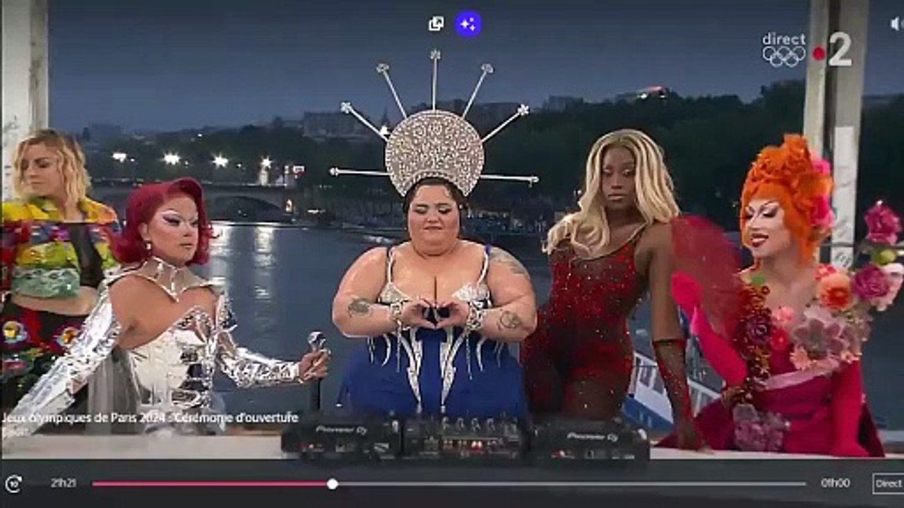 Cérémonie d'ouverture - Les chrétiens ont-ils été moqués devant 2 milliards de téléspectateurs avec une parodie de Jésus et les apôtres par des drag queens ?