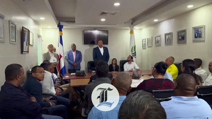 Proconsumidor se reúne con procesadores y embotelladoras de agua para discutir soluciones