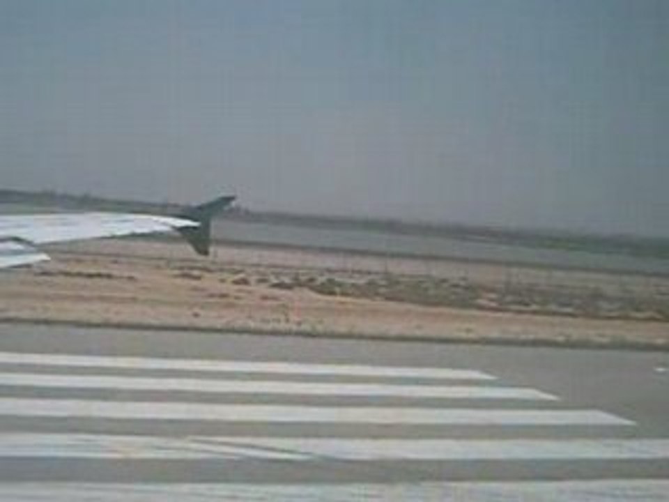 Décollage de l'aeroport de Monastir le 20/06/07