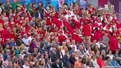 CURTAINS OPEN IN PARIS