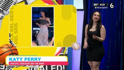 Katy Perry invita las cuentas en un bar