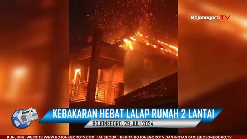 Kebakaran Hebat Melalap Rumah 2 Lantai di Kota Bojonegoro, Ini Dugaan Penyebabnya