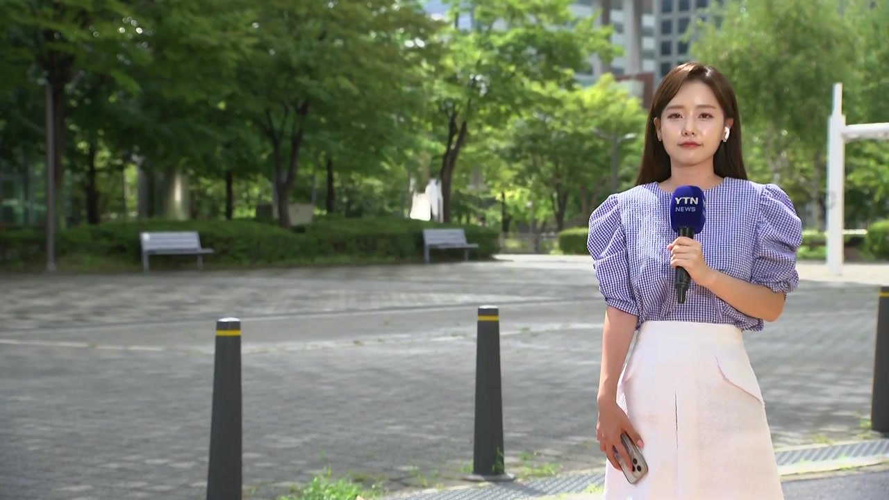 [날씨] 폭염 & 소나기, "푹푹 찌는 찜통'...내일도 계속 / YTN