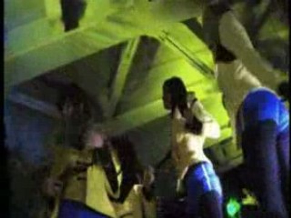 Les hôtesses Orangina Jungle Boat