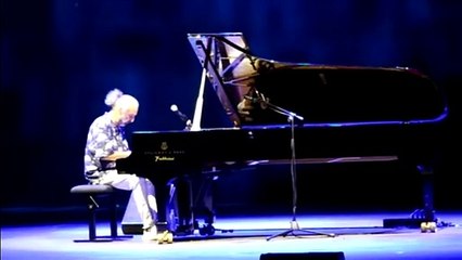 Stefano Bollani in concerto alla cavea dell'Auditorium, con «Piano solo»: «La mia dedica blues a Roma»