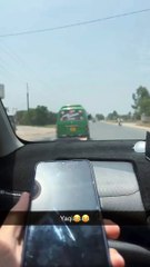 Hum bina Horn bajaay rasta aise bhi le sakty hain.  #funny #viralshorts