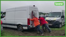 Les voitures s'embourbent sur le parking de la Foire agricole