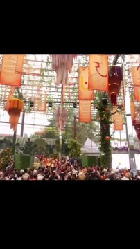 When Mukesh Ambani takes the Radhika Merchant in her Baraat ✨ #AnantRadhikaCelebration #ARWeddingCelebrations #AnantRadhikaWedding #anantandradhika #anantambaniwedding #anantwedsradhika #AnantRadhika #radhikamerchant #anantambaniradhikamerchantwedding #A