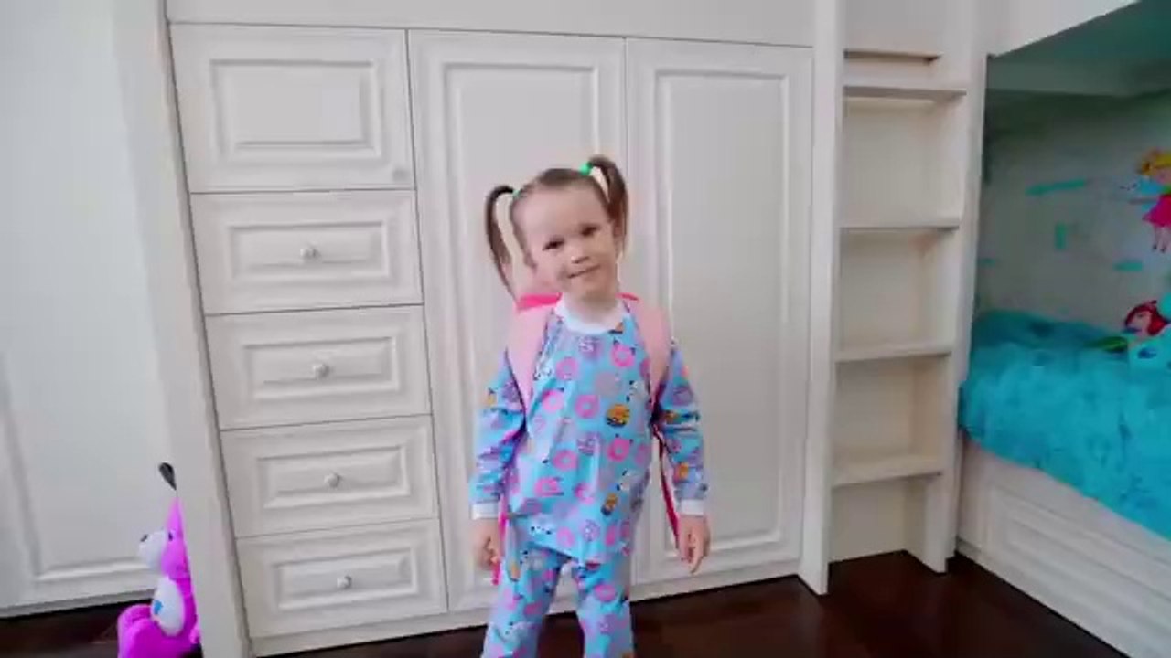 Five Kids First Day of School + more Children's Songs and Videos
