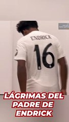 El padre de Enmdrick rompe a llorar tras ver a su hijo vestido con la camiseta del Madrid