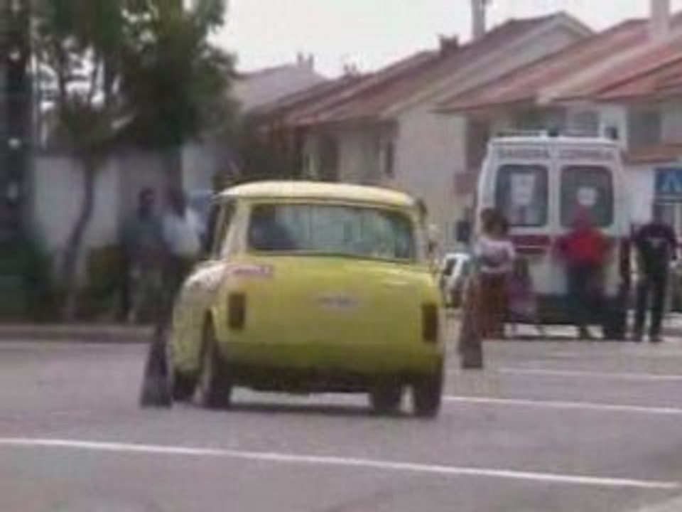 Slalom avec une mini