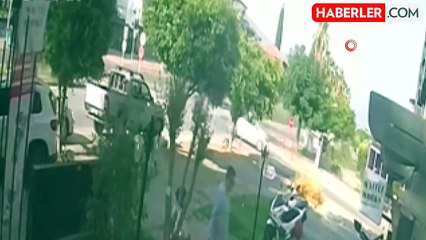 Antalya'da Otomobil Kazası: 3 Kişi Yaralandı