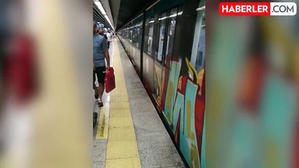 İsrail'in kanlı katliamına yürek yakan protesto! Marmaray istasyonu "Kanlı bebekler" ile dolu taştı
