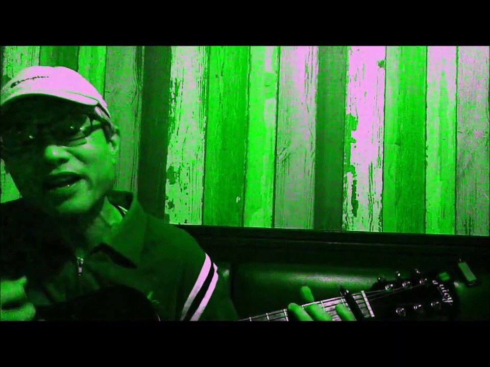 オモチャのギターで歌う　【さよならのオーシャン】杉山清貴　カバーｂｙ謎の歌い手：そのやん