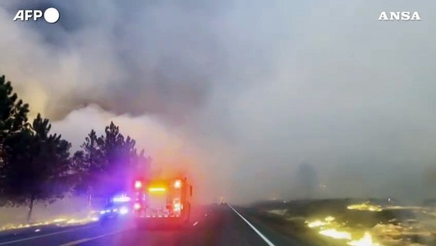 Incendi: Usa, in California bruciati quasi 100mila ettari
