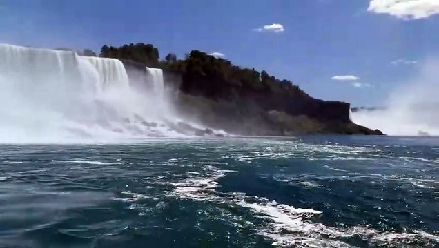 Breathtaking Waterfalls/ The beautiful of natural waterfall/ Immerse yourself in the awe-inspiring beauty of nature's most captivating wonders: