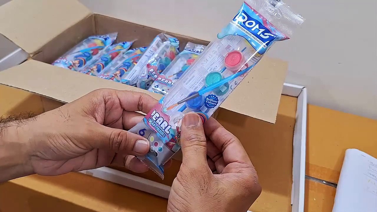 Unboxing and Review of DOMS pearl Tempera Colour 6  Shades for creative kids