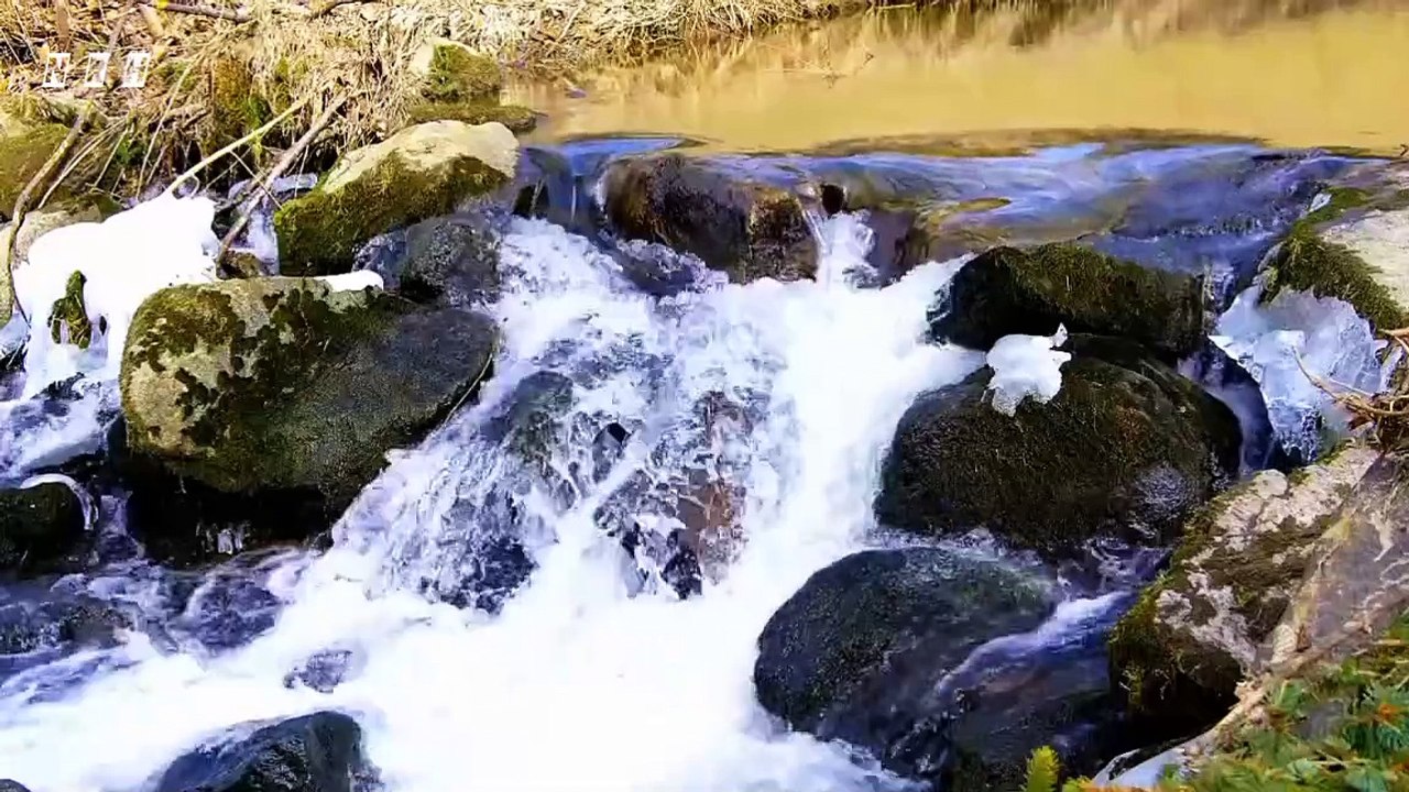 Uhd relaxation film "Sweet Water Sound -6" with beautiful natural fountain.