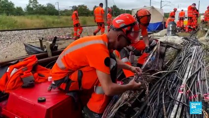 Viajeros en París siguen afectados por sabotaje a la red ferroviaria