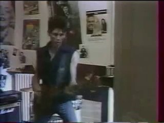 1984 - Cyclope - L'hymne à l'amour (clip Maneval)