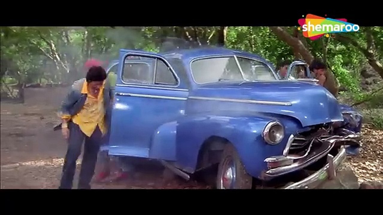 Best Of Dhamaal - अपनी औलाद को परेशान करता है और गाड़ी को मारो दिकरो करता है - Arshad Warsi, Asrani