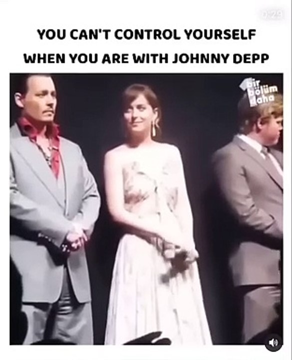 Johnny_Depp_and_Dakota_Johnson_cute_moment(480p)