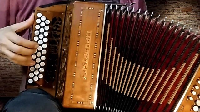 ♫ Accordéon Diatonique : Bourrée 2 temps Bourrée de Montfort (Jo Freya)