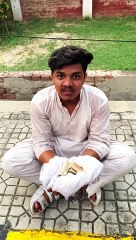 Bhi kuch khany ko dy do 