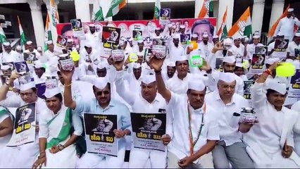 ರಾಜ್ಯಕ್ಕೆ ಮಾಡಿದ ಅನ್ಯಾಯ ಖಂಡಿಸಿ ಚೊಂಬು ಹಿಡಿದು ಪ್ರತಿಭಟನೆ