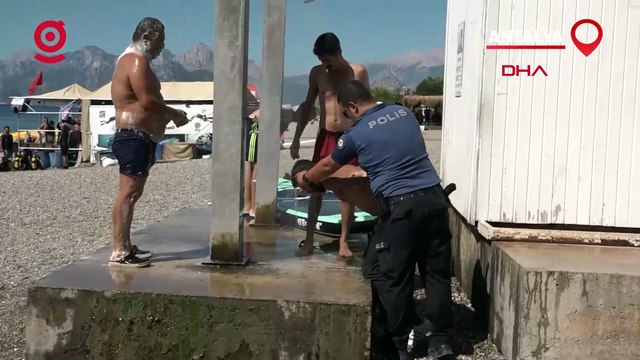 Balta ve neşterle polise direndiler, biber gazıyla etkisiz hale getirildiler