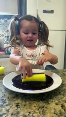 اپ کے بچے ایسا کرتے ہیں ضرور بتائیے گا