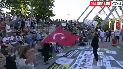 Hayvanseverler Ankara Anıtpark'ta eylemde