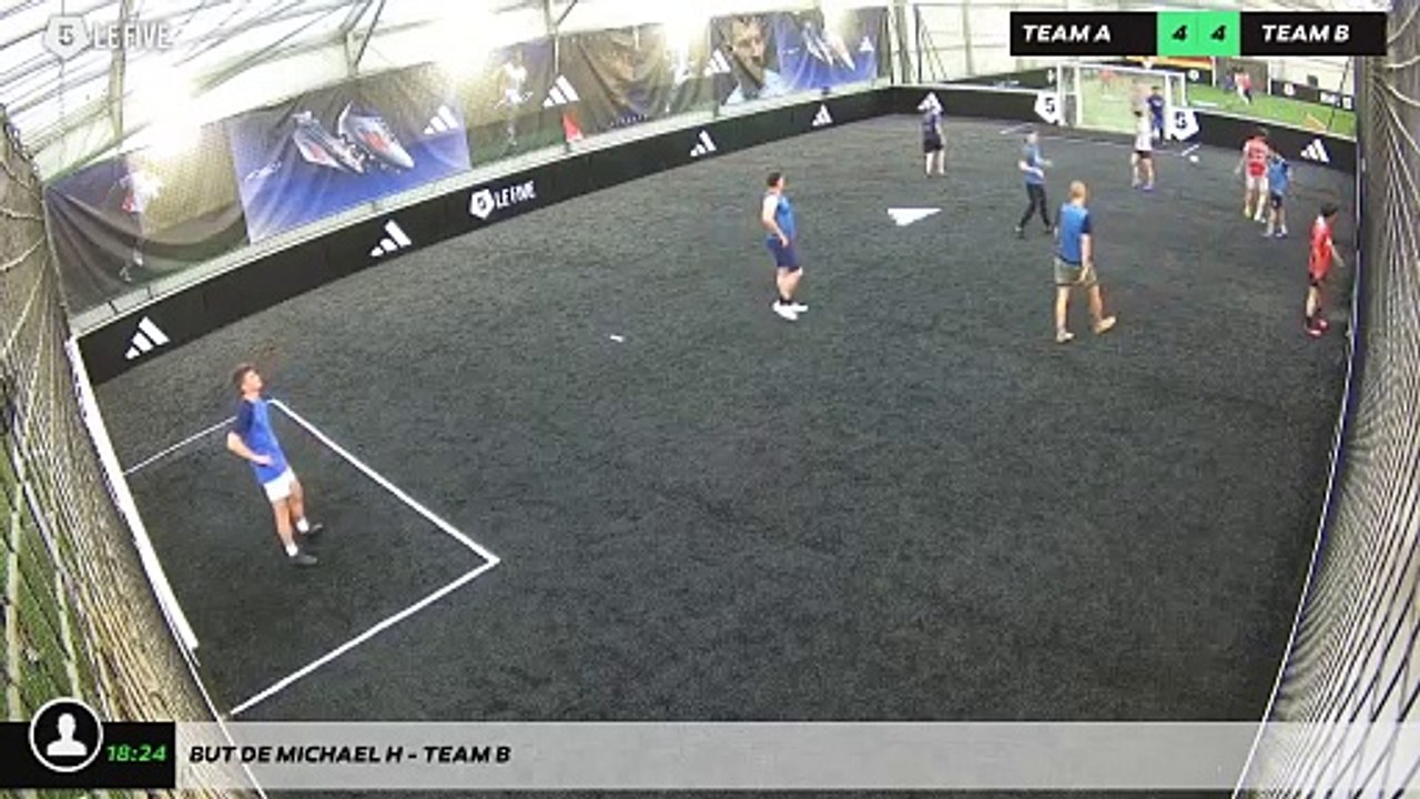 But de Michael H - Team B