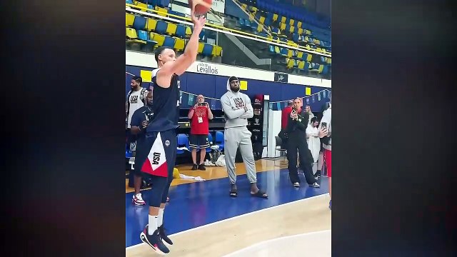 Stephen Curry Teaches LeBron James Shooting In Team USA Basketball Practice! 2024 USA Basketball-(720p)
