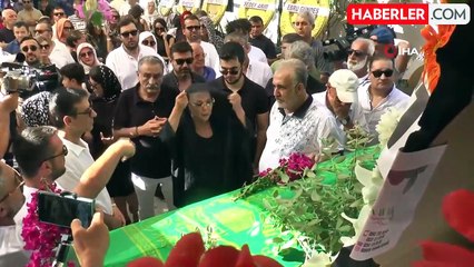 Safiye Soyman oğlunu gözyaşları içerisinde son yolculuğuna uğurladı