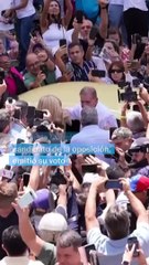 Edmundo González emite su voto