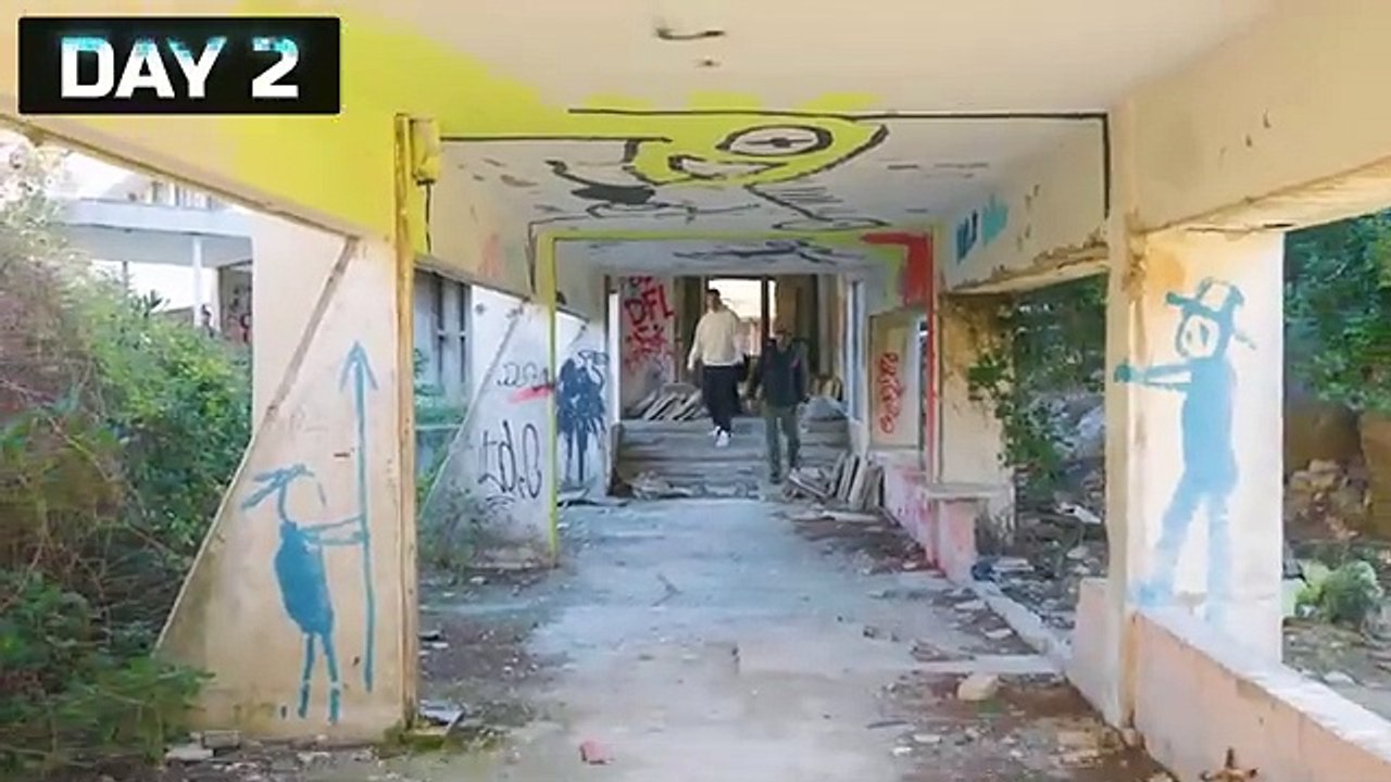 I_Survived_7_Days_In_An_Abandoned_City