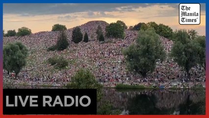 Tens of thousands of Swift fans gather near concert venue to listen to her performance