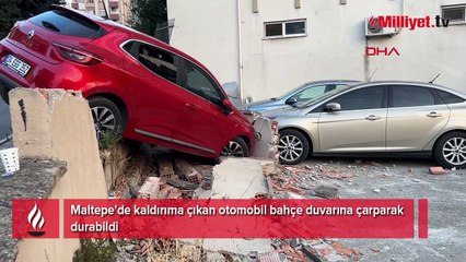 Video herunterladen: Kaldırıma çıkan otomobil bahçe duvarına çarparak durabildi