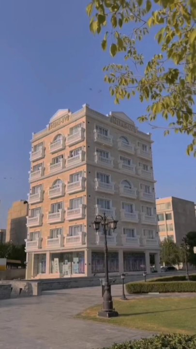 Rijas Downtown in Bahria Town Lahore facing Eiffel Tower