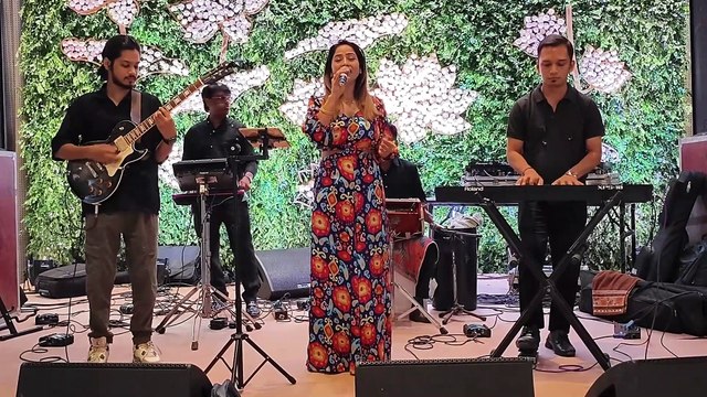 Best Female Singer For Teej Function In Delhi - Teej Singer Near Me - Famous Teej Singer Near Me