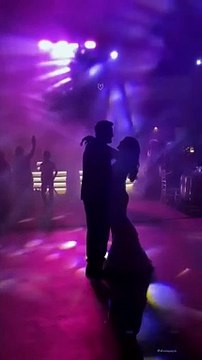 Καλομοίρα: Η κόρη της έγινε παρανυφάκι σε γάμο στη Λακωνία - Το τραγούδι & ο χορός του ζευγαριού