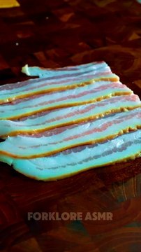 Cooking can be a symphony of sounds! Join me as we explore the calming ASMR vibes in the kitchen. From the soft crackle of frying to the rhythmic chopping, it’s all about the experience.