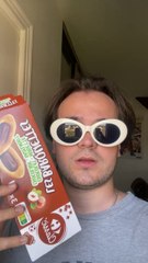 Suis je le seul à manger ces barquettes choco comme ça ?