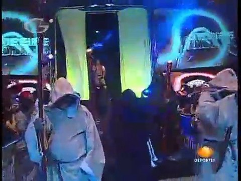 AAA Heavyweight Title - El Mesias vs. Electroshock vs. Mr. Anderson ( AAA Rey de Reyes 2010 )