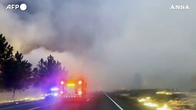 Incendi: Usa, in California bruciati quasi 100mila ettari