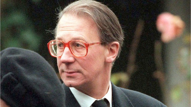 GALA VIDEO - Mort de Robert Fellowes : l’oncle de William et Harry avait un rôle crucial auprès d’Elizabeth II